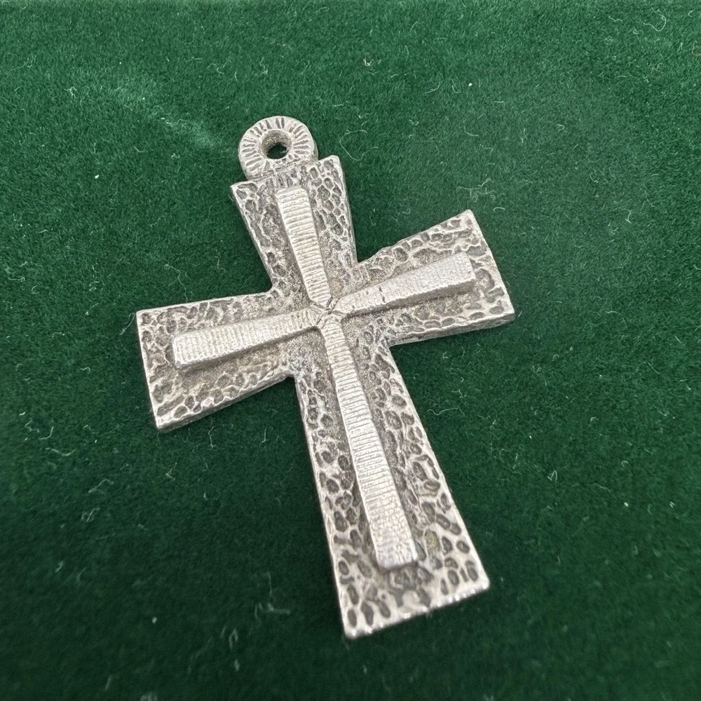 Vintage Medal Cross Pendant Silver Tone Metal for Necklace or Keychain